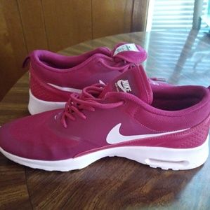 Nike Women Shoes